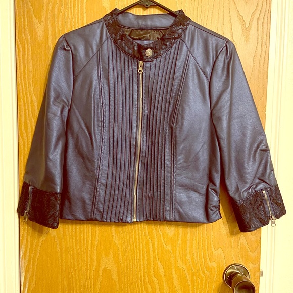 Jacket - Picture 1 of 6